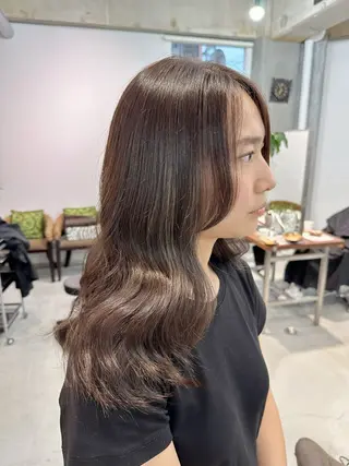 ロング カラー カイリ /レイヤーカットのヘアスタイル