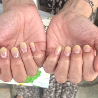 ネイル 坂口 莉愛のネイルデザイン