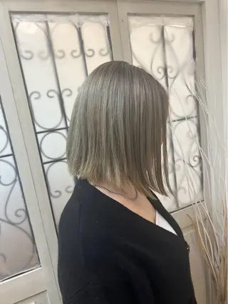 ミディアム 宮越 えこのヘアスタイル