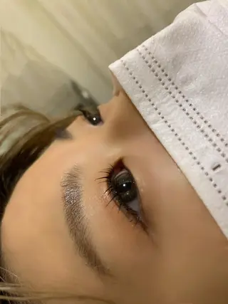 マツエク・マツパ 染矢 優希のヘアスタイル