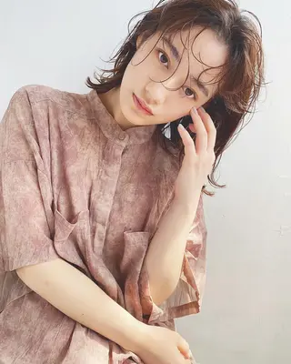 ミディアム 🫧艶ハイトーン ブリーチ🫧シモのヘアスタイル