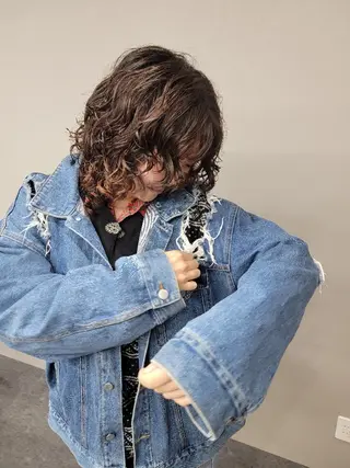 パーマ セミロング 片岸 信征のヘアスタイル