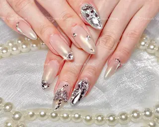 ネイル Salon de Minuit🦩のネイルデザイン