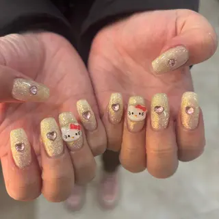 ネイル 栗田 ゆう子のネイルデザイン