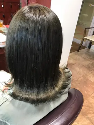 セミロング 嶋村 望美のヘアスタイル