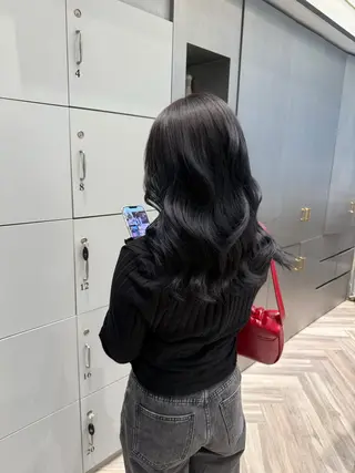 ロング カラー 鈴木 美香のヘアスタイル