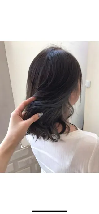 ミディアム カラー 農添 杏のヘアスタイル