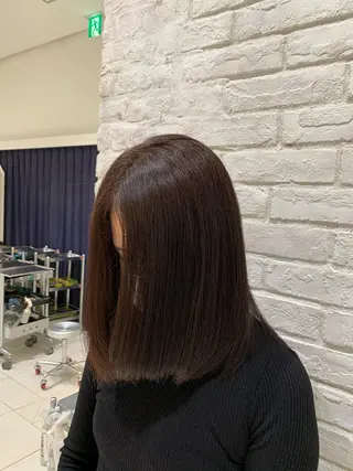 ミディアム 津田 舞花のヘアスタイル