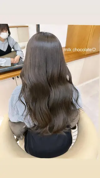 カラー リンダ所属・ベージュ/顔周り カット/スズキのヘアスタイル