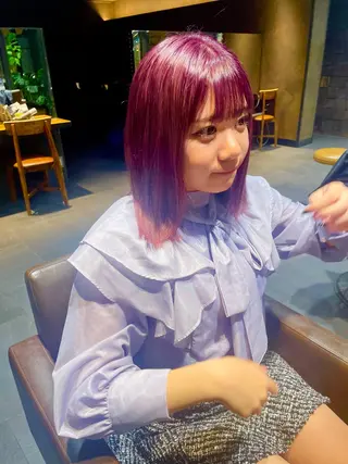 ミディアム カラー ブリーチ＆縮毛矯正 🧸tomoki🧸のヘアスタイル