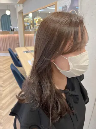 ミディアム マツエク・マツパ 透明感カラー│ レイヤーヘア中居美樹のヘアスタイル
