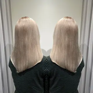 セミロング カラー 🦋美髪／エクステ 🦋アベイクミのヘアスタイル