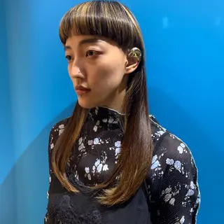 ロング FLOWERS所属・ウルフ、レイヤー 、メンズカットSHOのヘアスタイル