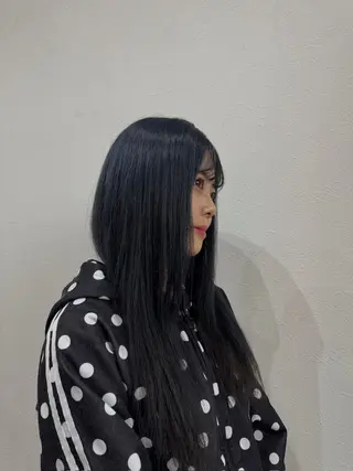 ロング カラー 中谷 あずみのヘアスタイル