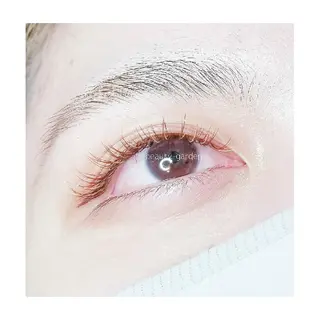 マツエク・マツパ U_la所属・U_la [ウーラ] 片岡の眉毛・アイブロウイメージ