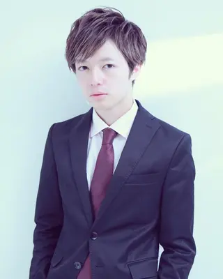 ショート メンズ ブリーチカラー✨ 駒場 笙のヘアスタイル