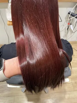 ロング 暖色カラー/ おおいえひびきのヘアスタイル