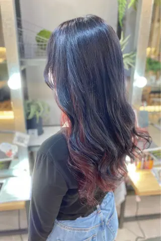 ロング カラー 菊地 紗矢のヘアスタイル