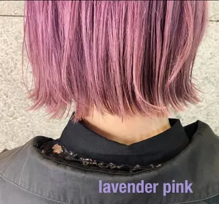 ミディアム カラー RINA🧤 デザインとボブのヘアスタイル