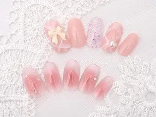 ネイル Lilly nail Mikuのネイルデザイン