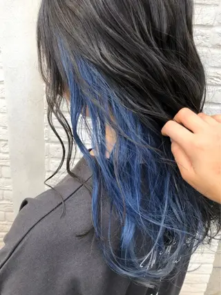 カラー 黒田 菜結のヘアスタイル