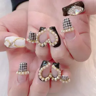 ネイル Mari 🎀六月移転のネイルデザイン