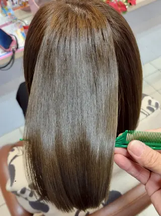 ミディアム 田中 美沙のヘアスタイル