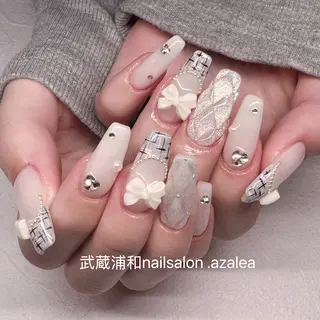 ネイル R inのネイルデザイン