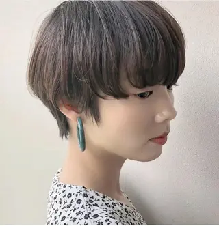 ショート カラー u hair所属・こばやし ももこのヘアスタイル