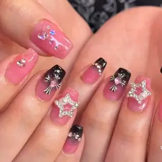 ネイル Manamǐ 個性派のネイルデザイン