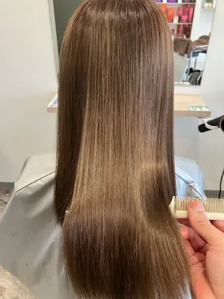セミロング カラー パーマ ブリーチ毛縮毛矯正 長谷川のヘアスタイル