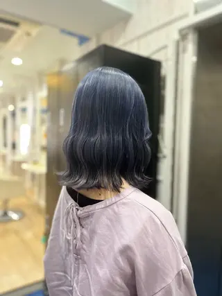 ミディアム white.梅田所属・White梅田  ／ COCOのヘアスタイル