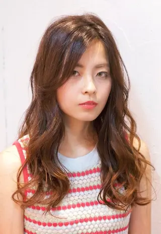 カラー ロング Nina by Babylone 佐鳴台店（ニナバイバビロン）所属・Nina by Babyloneのヘアスタイル