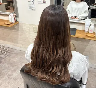 ロング 生尾 虹水のヘアスタイル