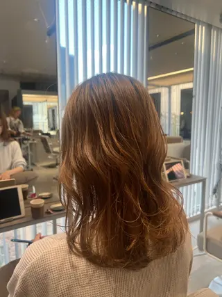 ミディアム 🪞表参道パーマ Nikachi🪞のヘアスタイル