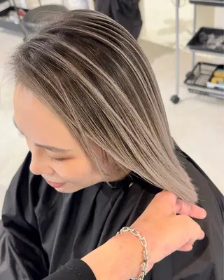 ショート カラー 神戸で縮毛矯正/髪質 改善/お任せくださいのヘアスタイル