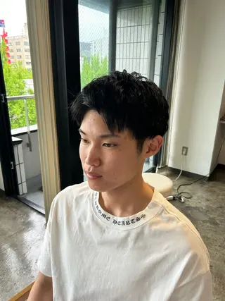 ショート メンズ become men's hair 名駅店所属・名駅/フェザーパーマ 韓国ヘア/森岡のヘアスタイル