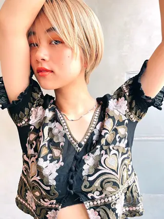 ショート カラー ヘアアレンジ ハイトーン/美髪矯正 🍃大江拓実のヘアスタイル