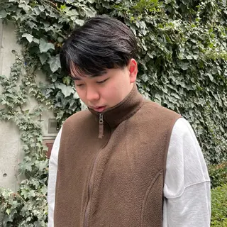 メンズ Defi梅田 岡 宗杜のヘアスタイル