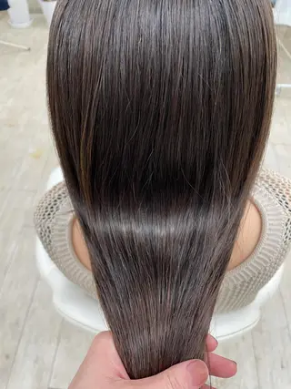 セミロング 心斎橋/海外レイヤー 募集中三好玲奈のヘアスタイル