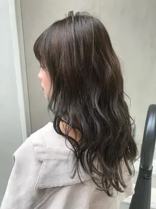 ロング 透明感カラー・ 髪質改善🩵イケダのヘアスタイル