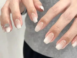ネイル Shis_🦄shi 韓国風キラキラネイルのネイルデザイン
