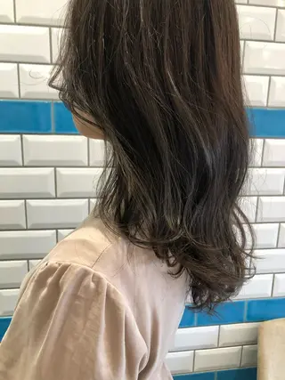 ミディアム カラー Loom .by Sea  ルームバイシー所属・レイヤー/前髪/ 韓国/CHIHIROのヘアスタイル