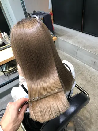 ロング カラー ヘアアレンジ 🧸ハイトーン🧸 ゆっきー🧸のヘアスタイル