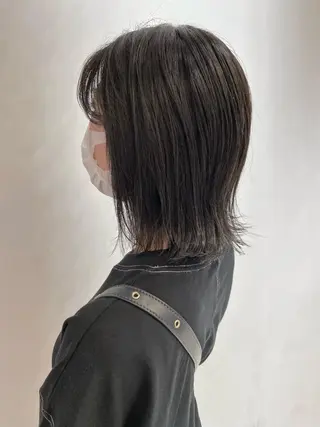 ミディアム カラー 🐺ウルフ/レイヤー 似合わせ‎🤍沙羅のヘアスタイル