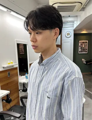 ミディアム パーマ メンズ グランジヘア 無造作ヘアHYUGAのヘアスタイル