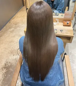 カラー 上場 健史のヘアスタイル