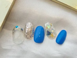 ネイル EARTH coiffure beaute 東松山店所属・町田 杏花のネイルデザイン