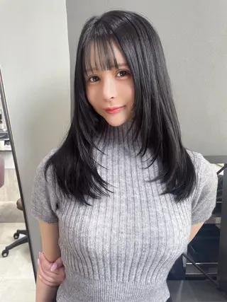 セミロング カラー AIRI layer cut hairのヘアスタイル