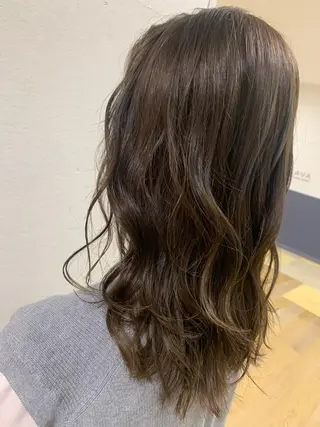 ミディアム カラー 高橋友里亜 /フリーランスのヘアスタイル